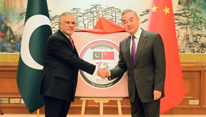 Pakistan, China to Strengthen Strategic Cooperation Amid Middle East Tensions