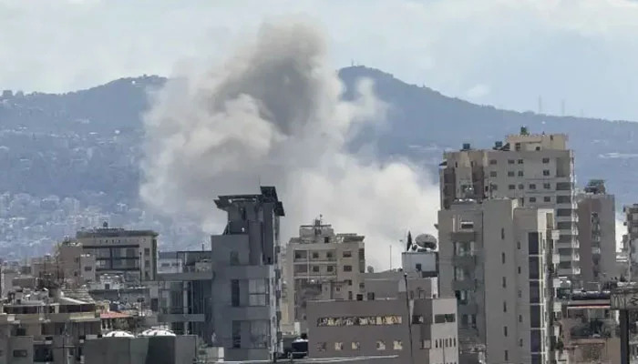 Israeli Airstrike Kills 15 Hezbollah Members in Lebanon