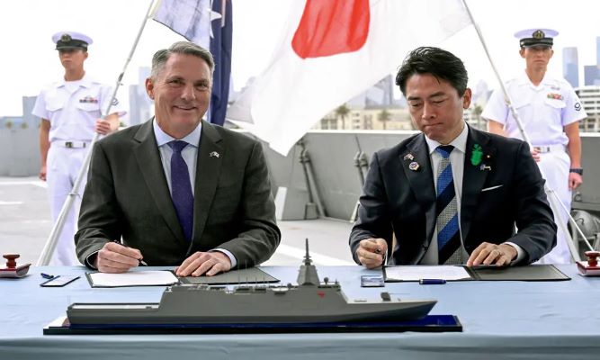 Australia Japan warship deal