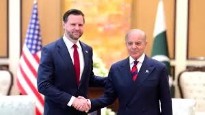 ایران امریکا مذاکرات میں پاکستان کا کردار نمایاں، بھارت عالمی منظرنامے میں پیچھے رہ گیا