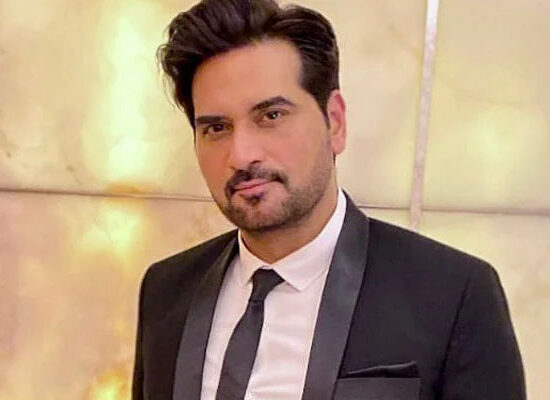 Humayun Saeed wife Samina