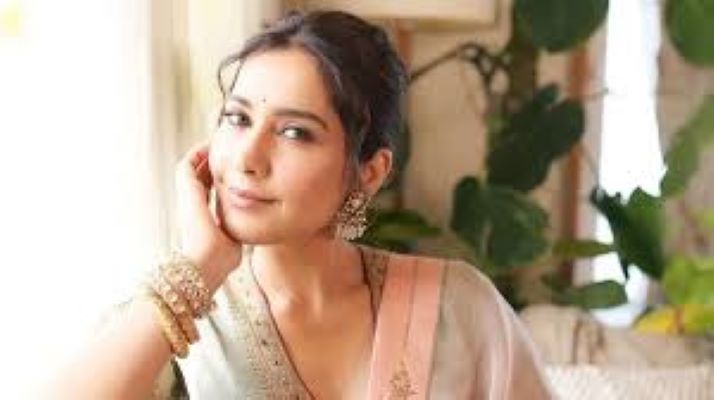 شوٹنگ کے دوران راشی کھنہ کے سیٹ پر مبینہ چوری کی واردات