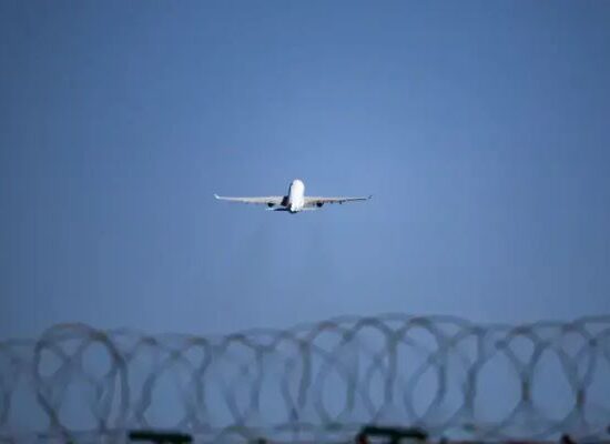 Pakistan air traffic controllers professionalism