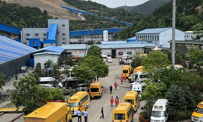 China Coal Mine Blast Death Toll Rises to 90