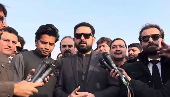 PTI KP Lawmakers Reportedly Voice Concerns Over Governance and Funds Distribution