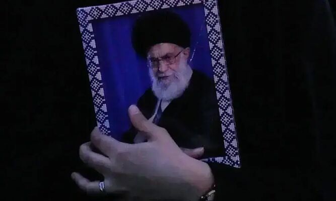 ایران کا علی خامنہ ای کی تین روزہ سرکاری تدفین کا اعلان