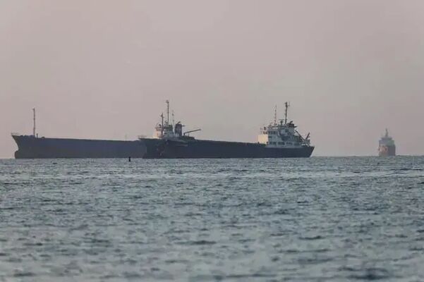 16 Fertiliser Ships Bound for India Stranded in Strait of Hormuz