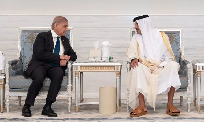 Shehbaz and Nawaz Honor Late Former Qatari Emir