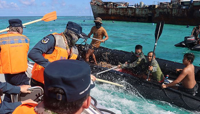 ساؤتھ چائنا سی میں چین اور فلپائن کی جھڑپ