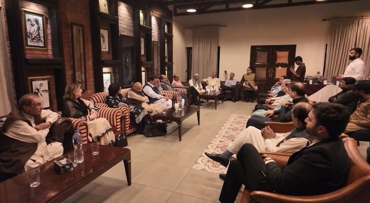 Chaudhry Sarwar, national leaders honour Mian Manzoor Ahmad Wattoo