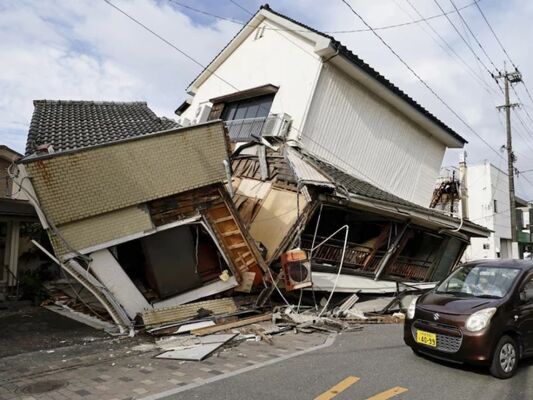 Japan Earthquake Death Toll Rises to 35 as Rescue Efforts Continue