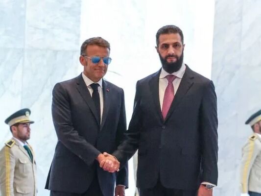 Macron Syria Visit Continues Despite Damascus Explosions That Injured 18