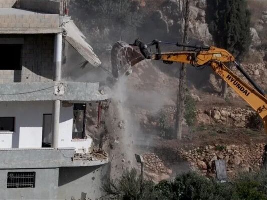 Israeli Army Demolishes Homes in Southern Lebanon Despite Ceasefire Framework