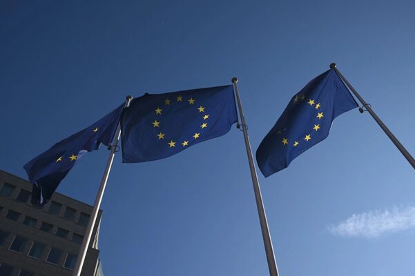 EU Transfers €1.4B Russian Asset Profits to Ukraine