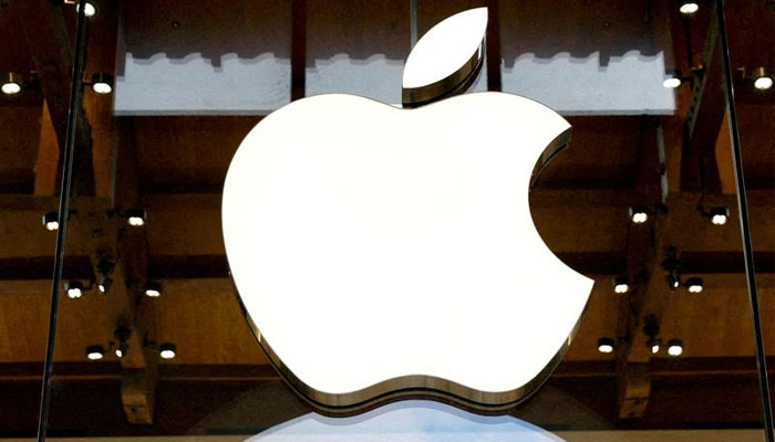 Apple Faces Risk of Losing World’s Most Valuable Company Status