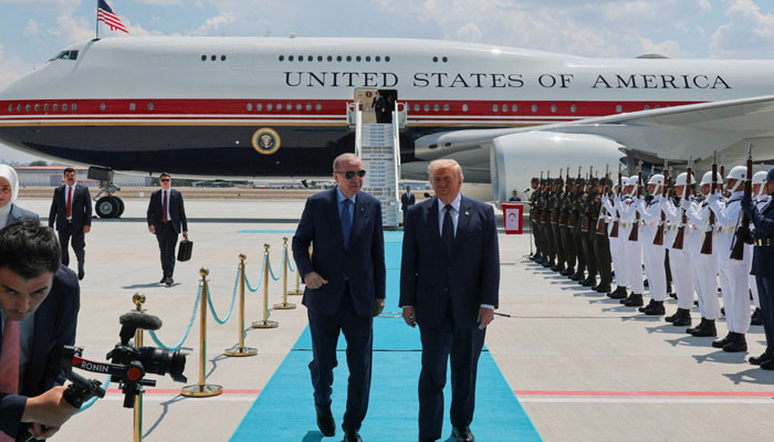 Trump’s Air Force One Faced Missile Attack Risk in Türkiye: Report