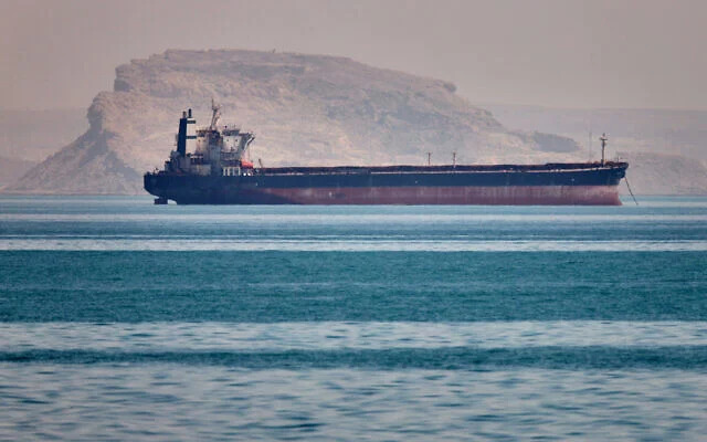 Gulf Shipping Traffic Drops After Houthi Saudi Tanker Attack Claim