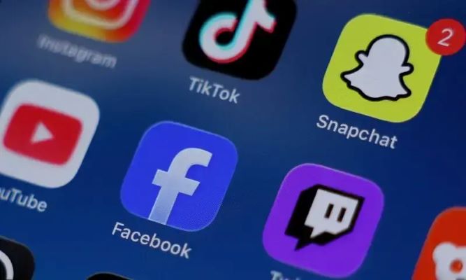 IHC Seeks Replies on Social Media Rules for Children Under 16