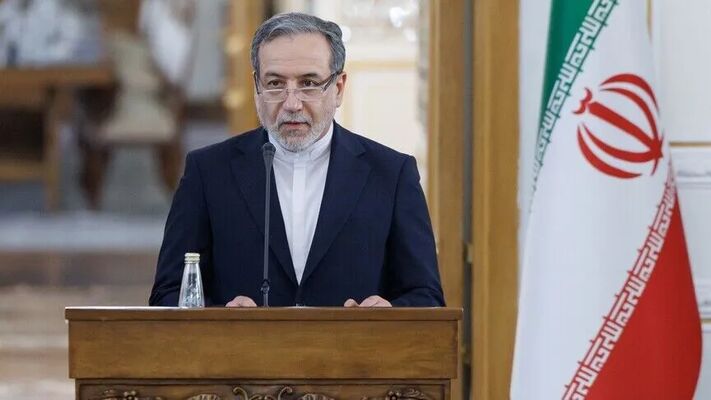 Araghchi Urges US to End Actions for Hormuz Security