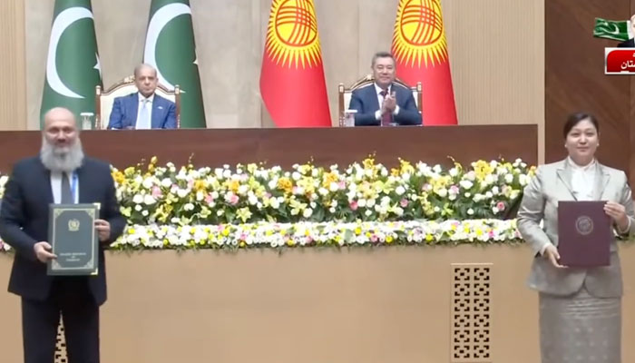 Pakistan and Kyrgyzstan Sign Multiple Agreements