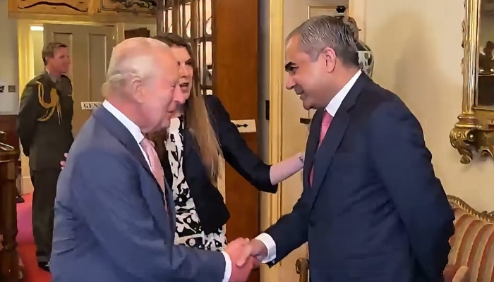 King Charles III Meets Pakistan Cricket Team at Historic Clarence House