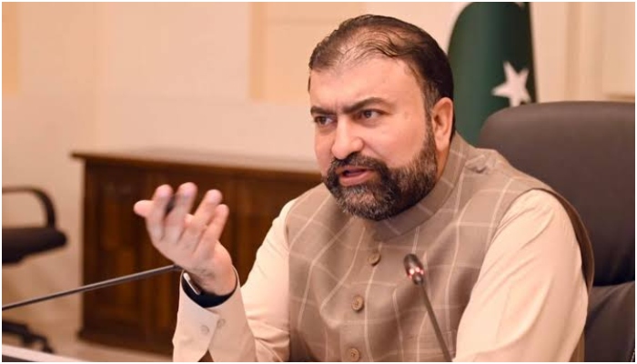 وزیراعلیٰ بلوچستان سرفراز بگٹی کا بڑا اعلان، افسران سے نوکریاں فروخت نہ کرنے کا حلف لے لیا