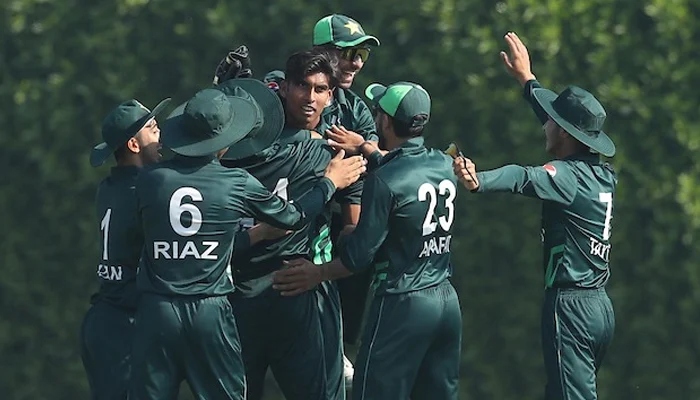 پی سی بی کا انڈر 19 کھلاڑیوں کو پہلی بار سینٹرل کنٹریکٹس دینے کا فیصلہ