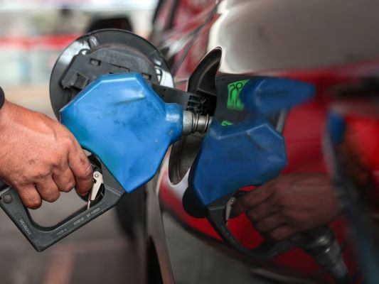 پاکستان نے ستمبر کیلئے ایندھن کی فراہمی محفوظ کرلی، نومبر کی تیاری شروع
