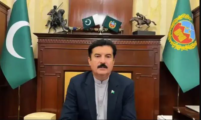 گورنر کے پی فیصل کریم کنڈی