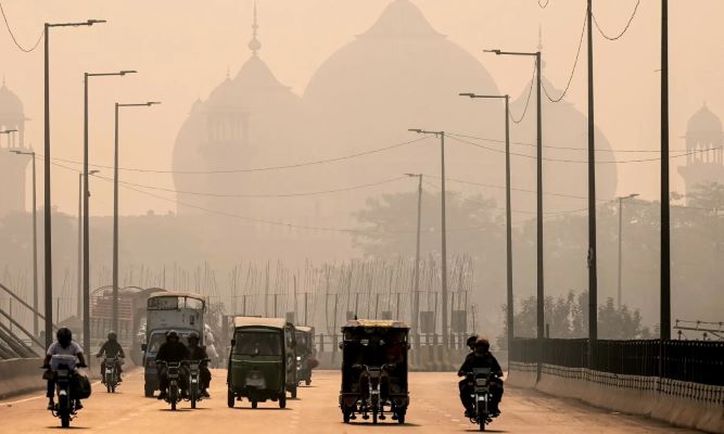 لاہور میں فضائی آلودگی
