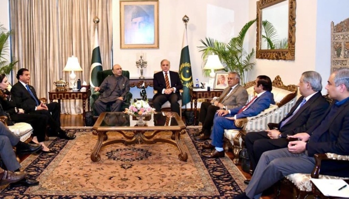 وزیراعظم کا پختونخوا صورتحال پر صدر سے مشاورت کا فیصلہ