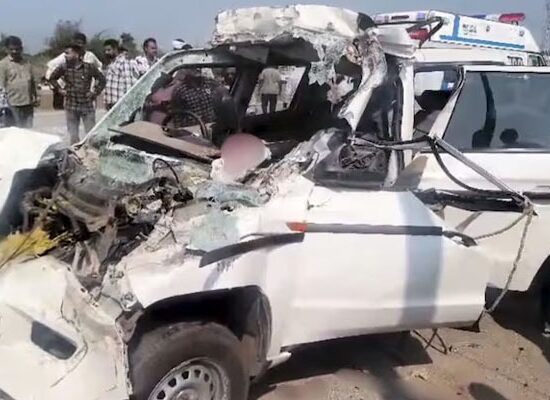 Gujarat highway accident
