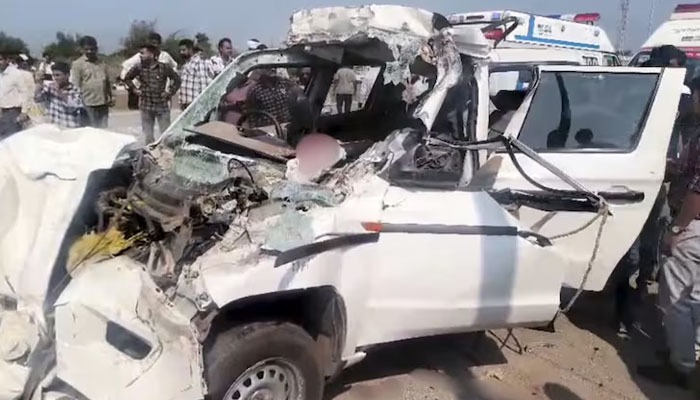 Gujarat highway accident