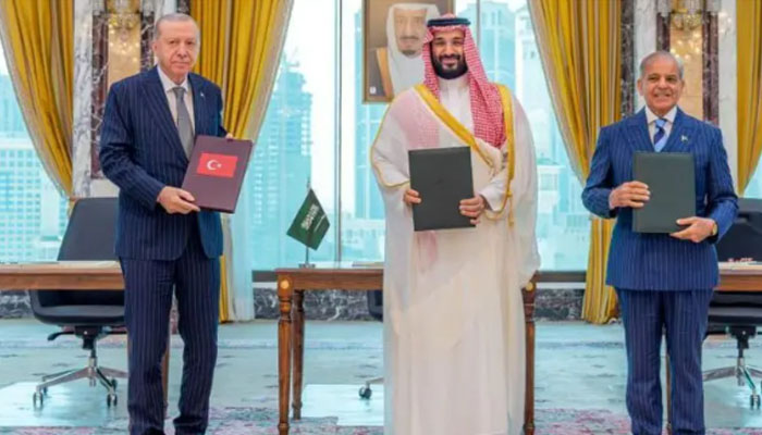 Makkah defence pact